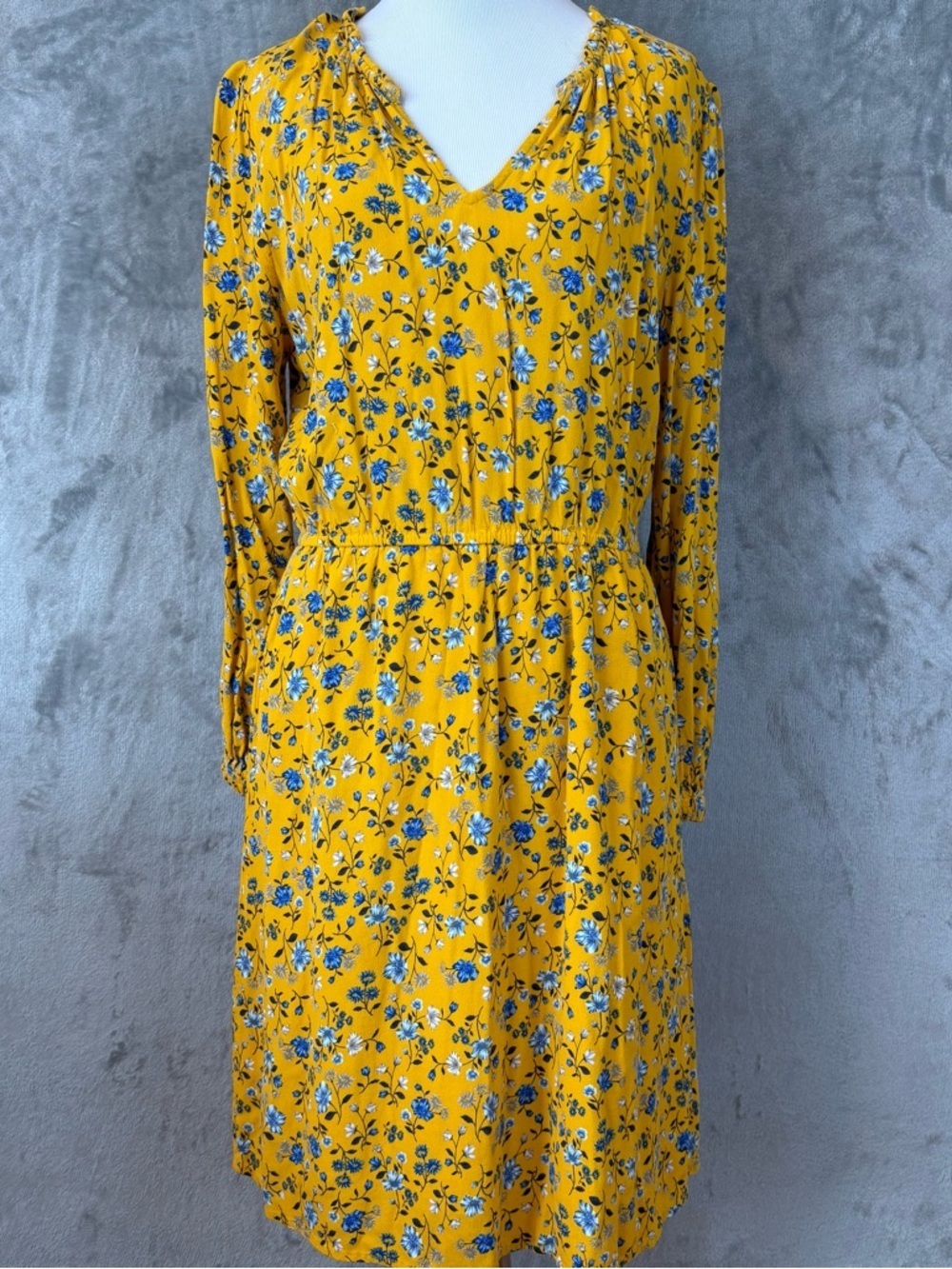 Old Navy Mustard Floral V-Neck Long Sleeve Dress M